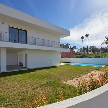 Aroeira W/ Pool Near Beach, By Timecooler Villa Aroeira (Setubal)