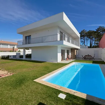 Villa Aroeira W/ Pool Near Beach, By Timecooler Aroeira (Setubal)